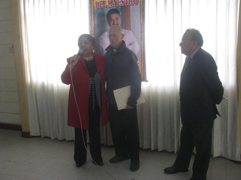 Padre Fred Green fue reconocido como miembro honorario del Arcijet