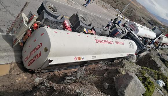 Accidente se produjo en el kilómetro 89, cerca al cruce de Chilligua con Carumas. (Foto: Difusión)