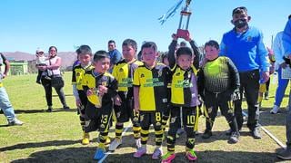 Menores destacan en “Creciendo con el Fútbol” en Arequipa