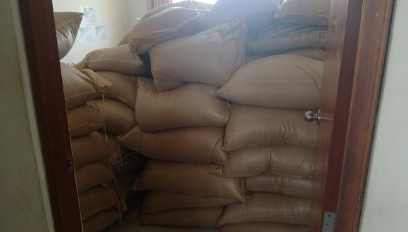 Tumbes: Incautan 150 sacos de azúcar de contrabando de un almacén en la frontera