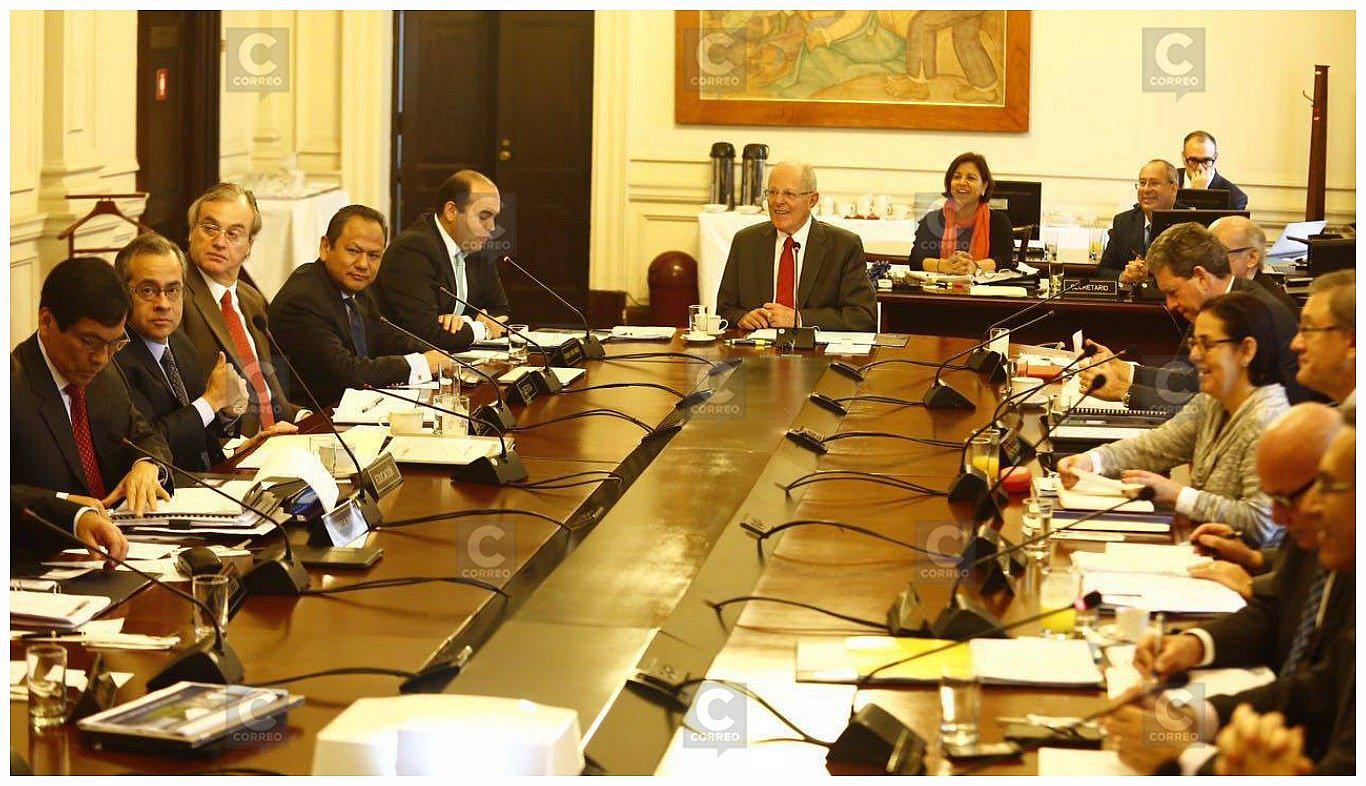 Pedro Pablo Kuczynski sorprende a sus ministros con estas curiosas directivas (VIDEO)