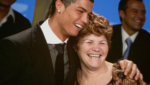 Madre de Cristiano Ronaldo revela que quiso abortarlo