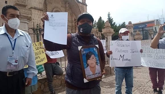 Al enterarse sobre esta petición, los familiares de Martha Sabina salieron a las calles a protestar. (Foto: Feliciano Gutiérrez)