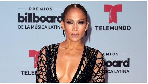 Jennifer Lopez alborotó la gala con este atrevido vestido [VIDEO y FOTOS]