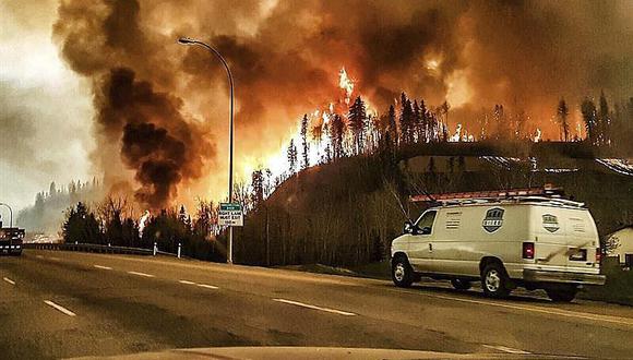 Canadá: Autoridades expresan impotencia para controlar incendio forestal