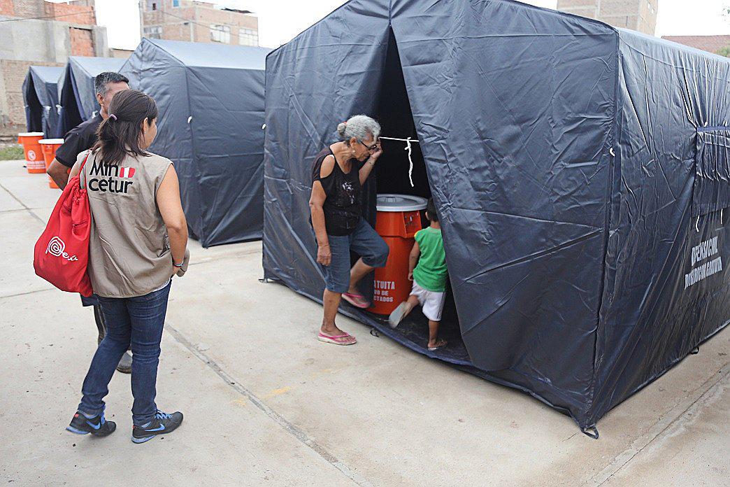Chiclayo: Instalan a 1,300 damnificados en albergues tras intensas lluvias