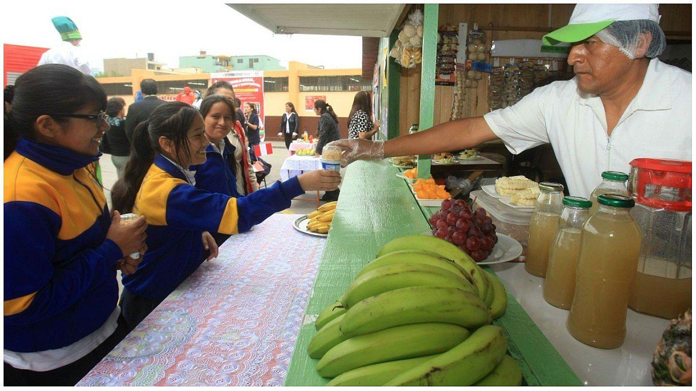 Quioscos en colegios venderán alimentos saludables desde este año