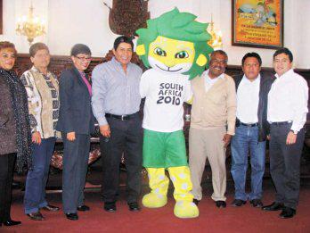 Mascota Zakumi, en Ica