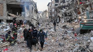 Más de 50 mil muertos va dejando el terremoto en Turquía y Siria