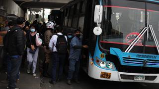 Paro de transportistas: Obligan a pasajeros a bajarse de buses y amenazan a conductores en Manchay (VIDEO 