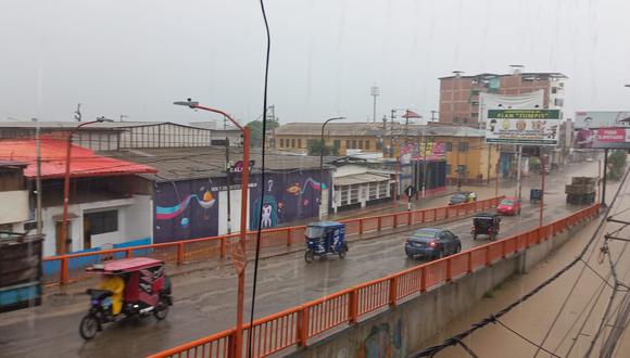 La intensa precipitación pluvial empezó desde ayer por la tarde en la provincia de Contralmirante Villar mientras que hoy desde la madrugada se registra en las provincias Tumbes y Zarumilla