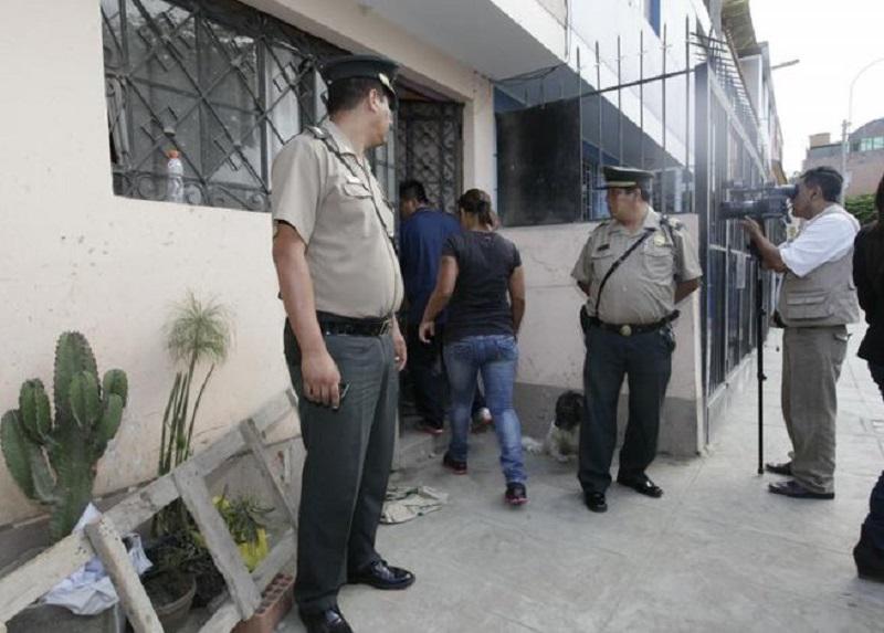 Surco: Hallan muerto a travesti colombiano 