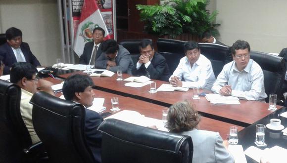 PCM se reune con alcaldes de Puno y ofrece FONIPREL