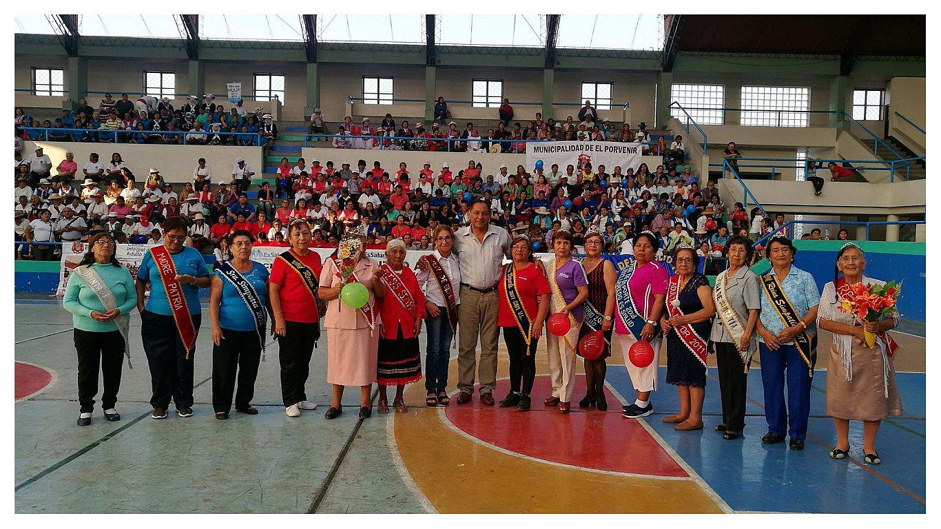Rinden homenaje a adultos mayores en La Libertad 