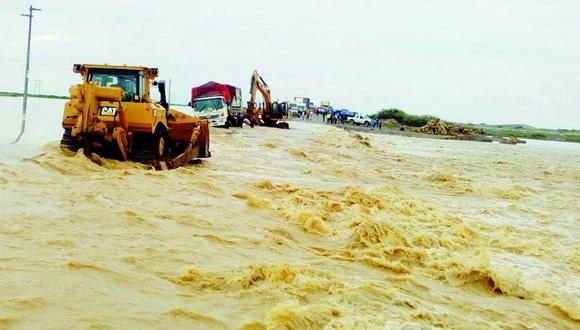 Lambayeque: Carreteras bloqueadas tras desborde de ríos (VIDEO) 