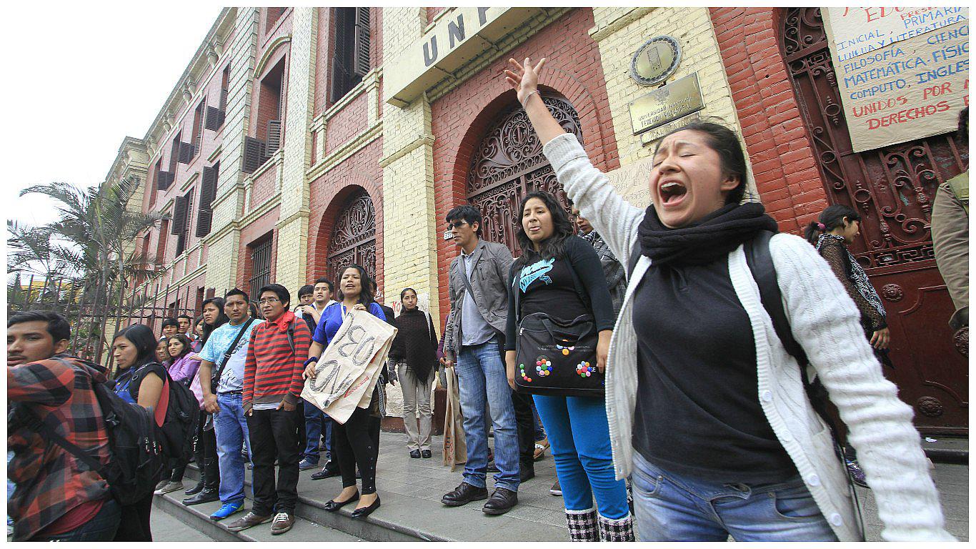 UNFV: Denunciarán a los estudiantes que agredieron a decano 