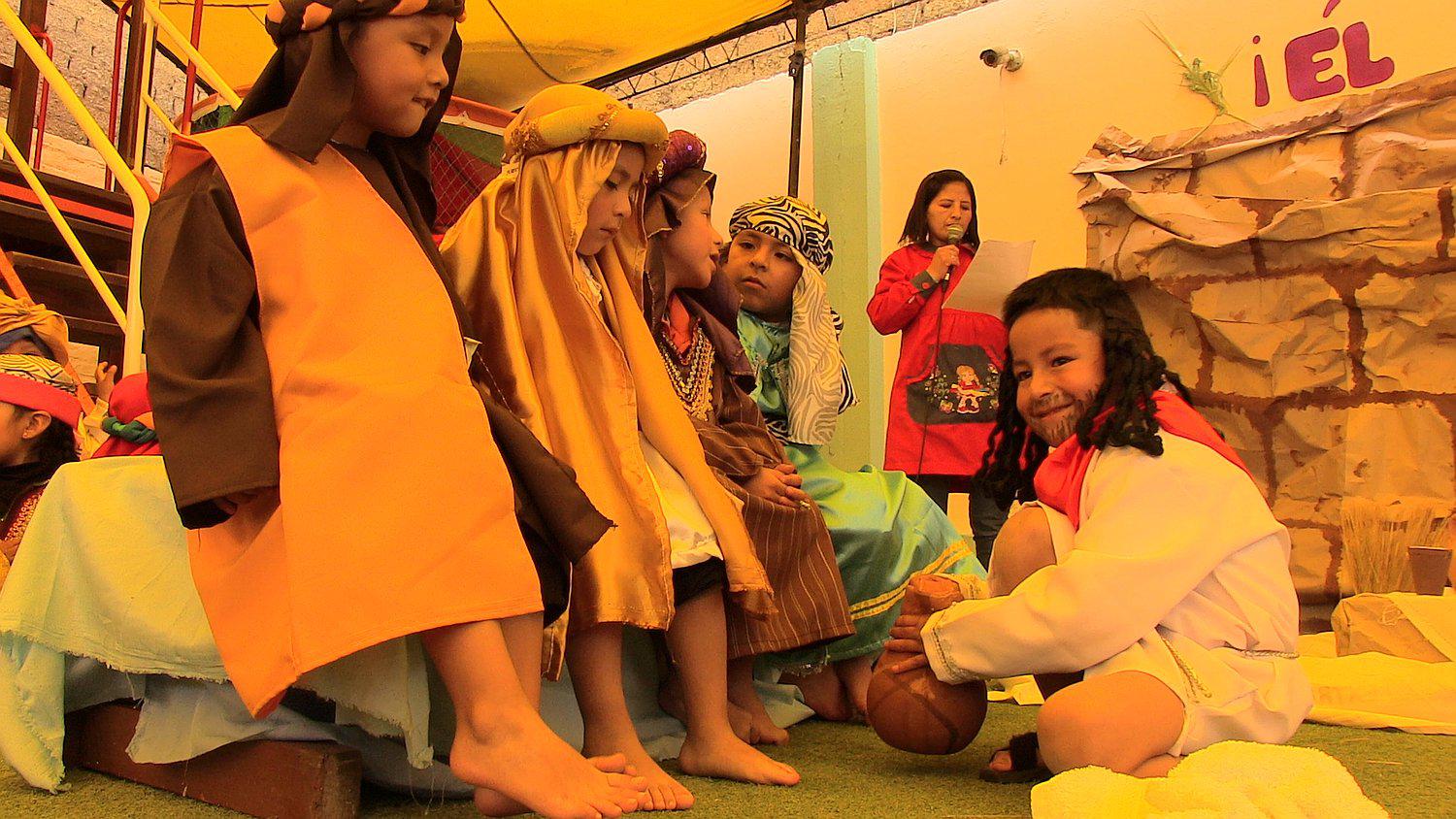 Niños vivieron Semana Santa escenificando pasajes de la Biblia 