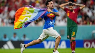Bandera LGBTI, salven a Ucrania y respeto a las mujeres iraníes: joven protestó en el Mundial
