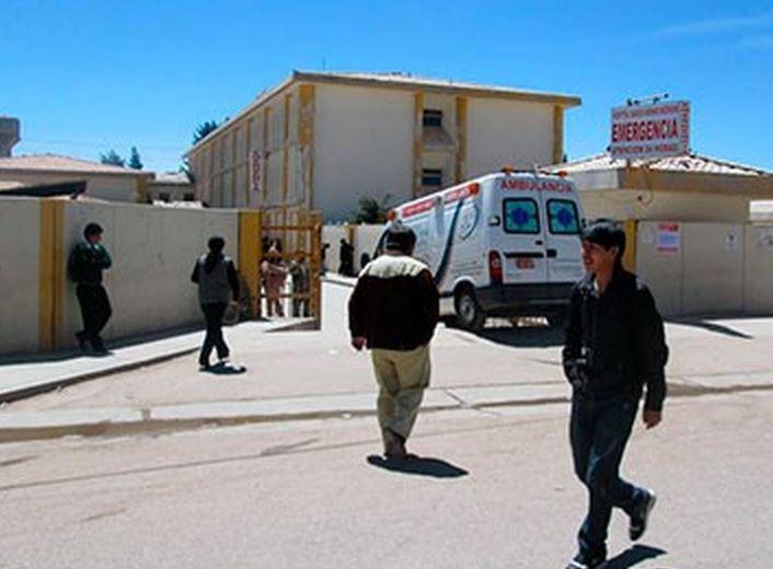 Juliaca: choque de camioneta y moto de carga deja un herido