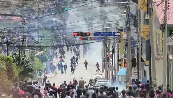 Los enfrentamientos en Andahuaylas ya dejaron un muerto. (Foto: Captura de Twitter)