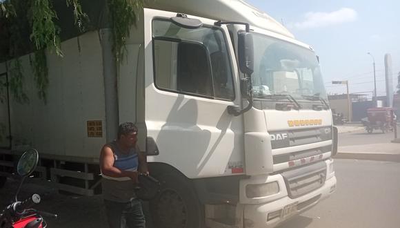 Delincuentes sorprendieron al conductor Juan Pablo Vásquez Ordinola cuando estaba estacionado cerca a un grifo del distrito de Reque.