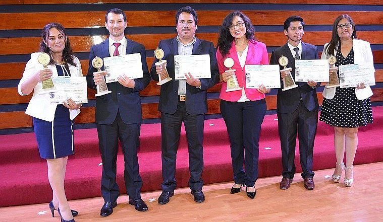 Profesora trujillana gana premio Horacio Zeballos Gámez 2019, en el  área de pintura 