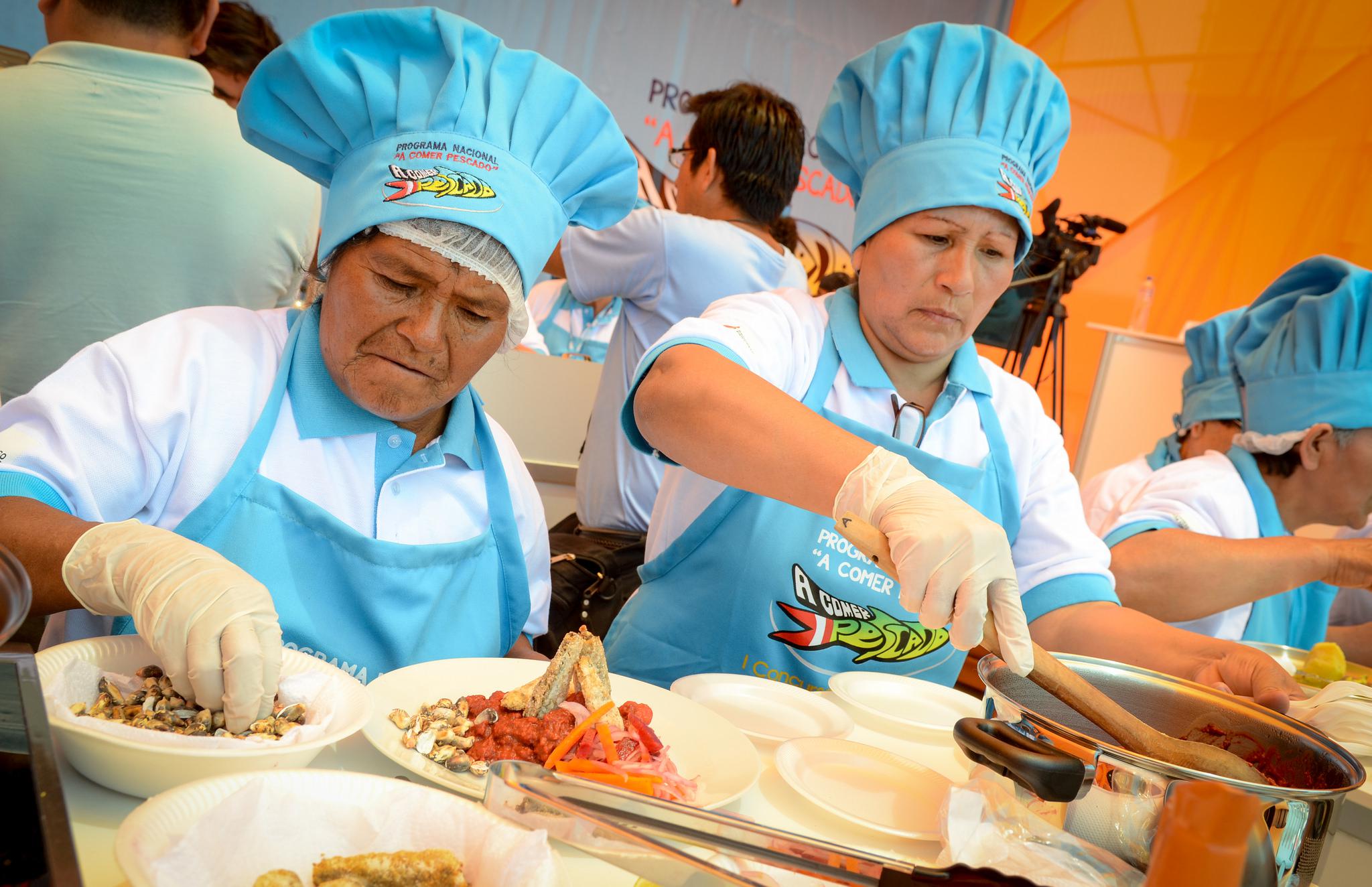 Cocineros ambulantes y de quioscos a concurso de gastronomía 