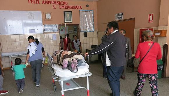 Cuatro mujeres llegaron al hospital Honorio Delgado, tras sismo de 6.3 grados