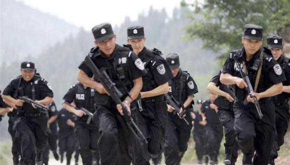 China: Unos 200 sancionados por divulgar rumores sobre la bolsa o explosión Tianjin