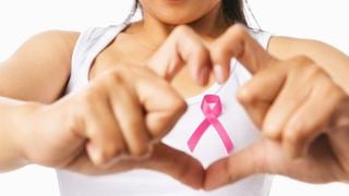 Cáncer de mama en mujeres y hombres: Atención a los factores de riesgo 