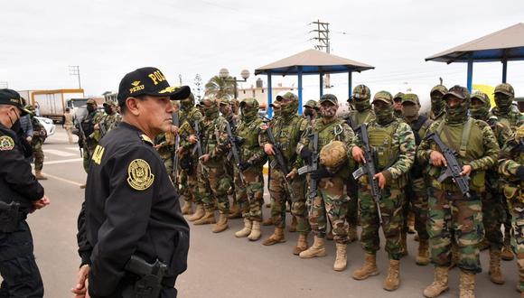 Policías y miembros del Ejército toman el control interno en Atico y CaRAvelí| Foto: PNP