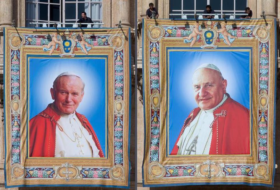 Juan Pablo II: Tapiz con su imagen ya se luce en Basílica de San Pedro