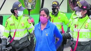 Con moretones y arañazos en la cara, mujer agrede a policía de tránsito de Huancayo (VIDEO)