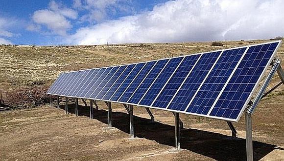 MEM instaló 6 mil paneles solares en Puno y otras regiones 