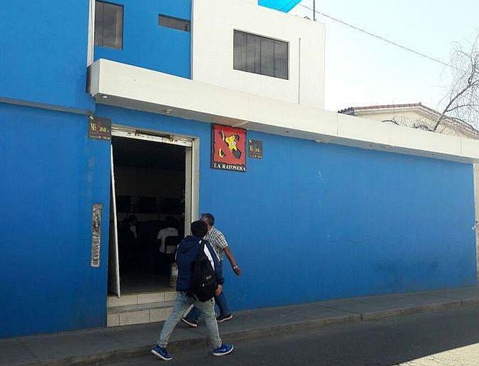 ​Arequipa: A balazos asaltan en cabina de internet
