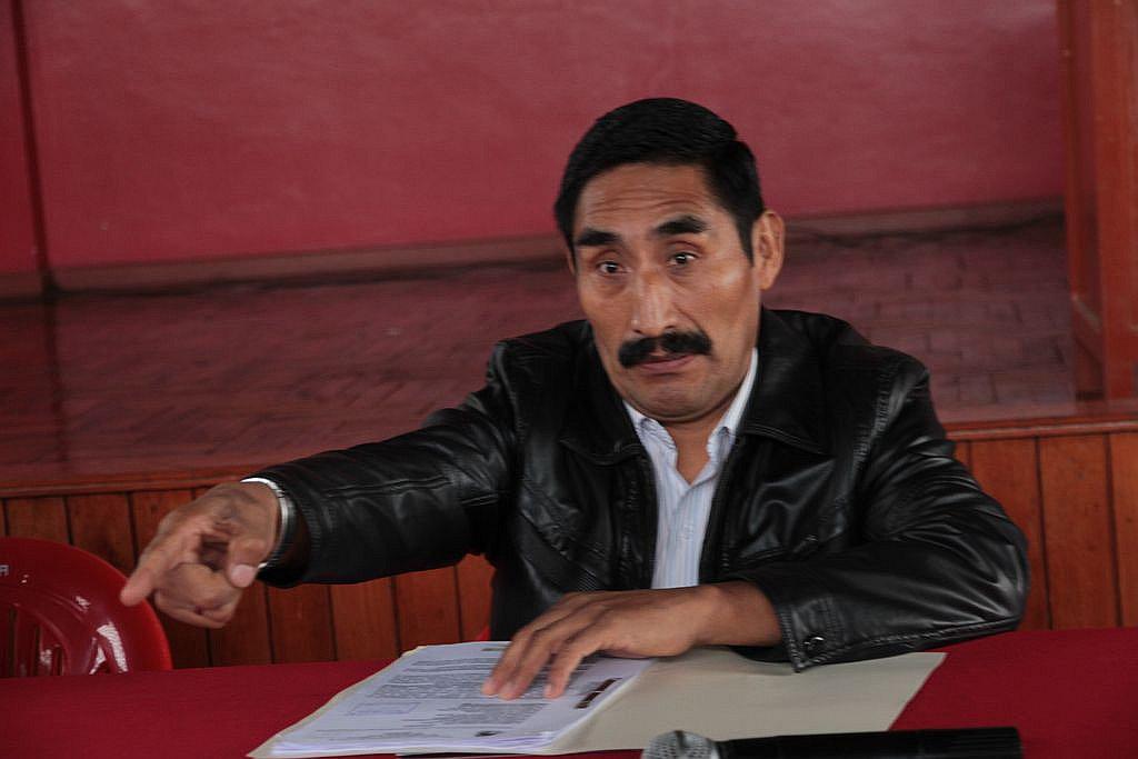 Bajas ventas en los mercadillos se deben al tipo de cambio del peso