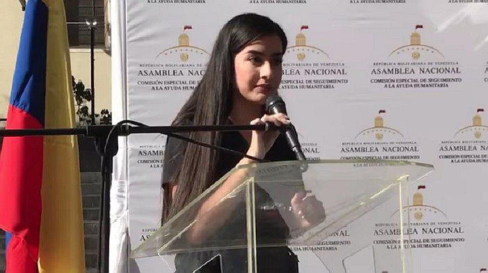 Régimen de Nicolás Maduro detiene a activista en Venezuela por darle comida a niños (VIDEO)