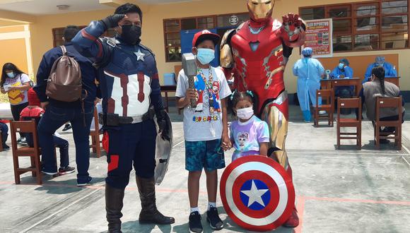 Con campaña de superhéroes que se vacunan se insta a niños a recibir dosis de Pfizer en colegios de Tacna