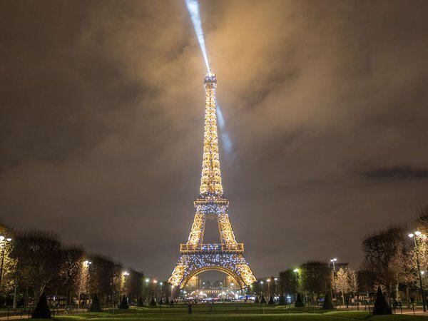 ​Twitter: Torre Eiffel ya tiene su propia cuenta