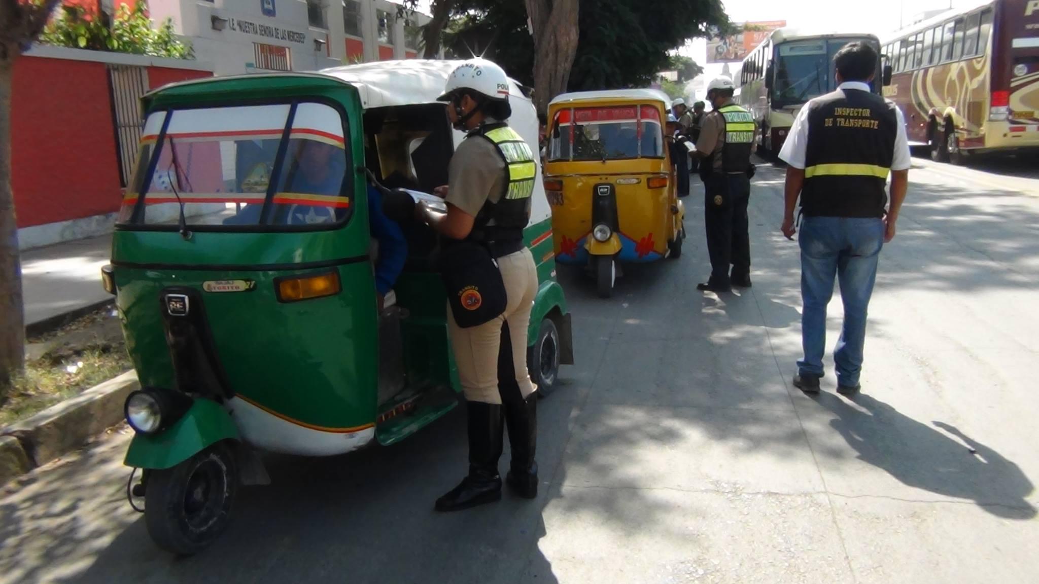  PNP realiza operativos de tránsito en Ica