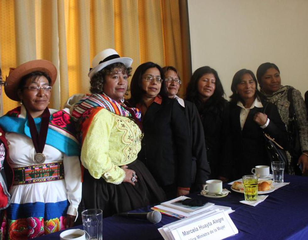 Ministerio condecora a mujeres que valen oro (FOTOS)