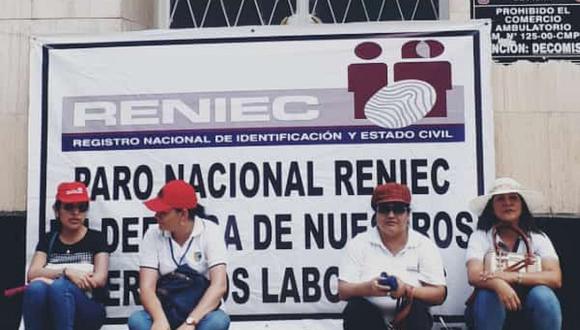 Paro de trabajadores de Reniec afecta a miles de ciudadanos en Piura 