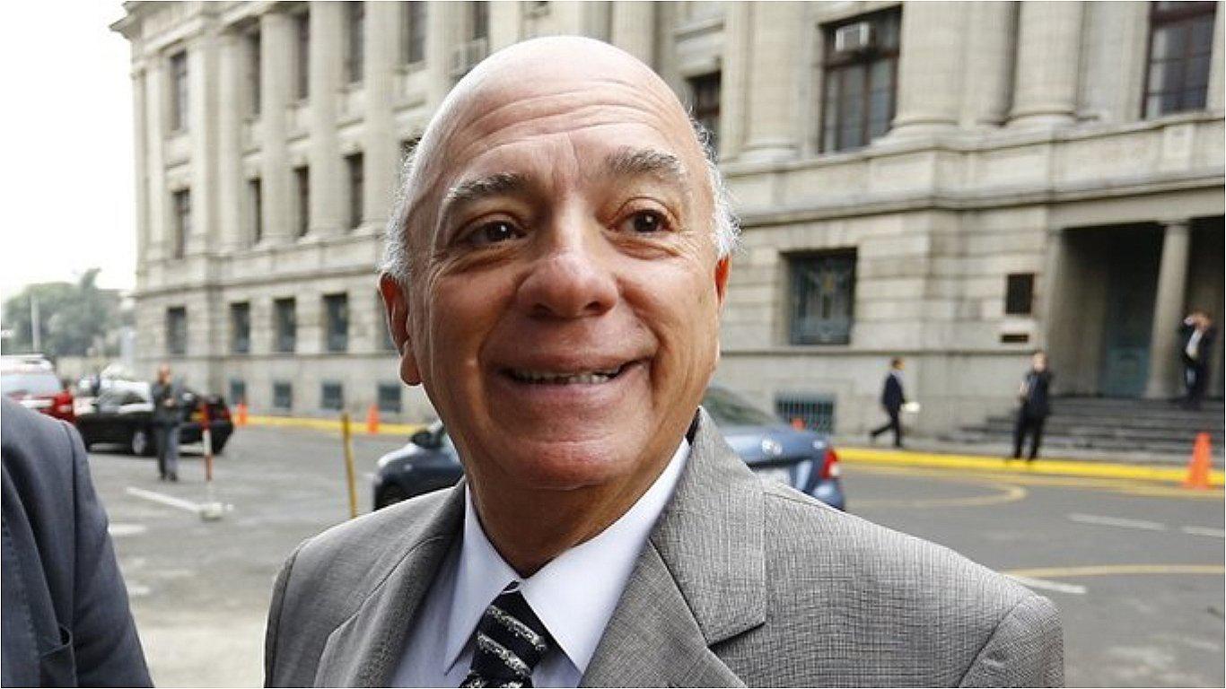 Condenan a Rómulo León a 4 años de prisión por caso Hospitales