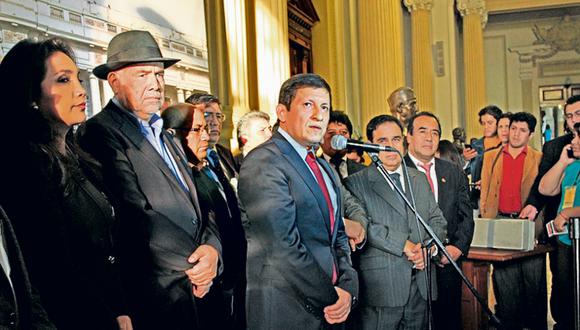 Sorpresivo giro en Gana Perú ante decisión del Ejecutivo