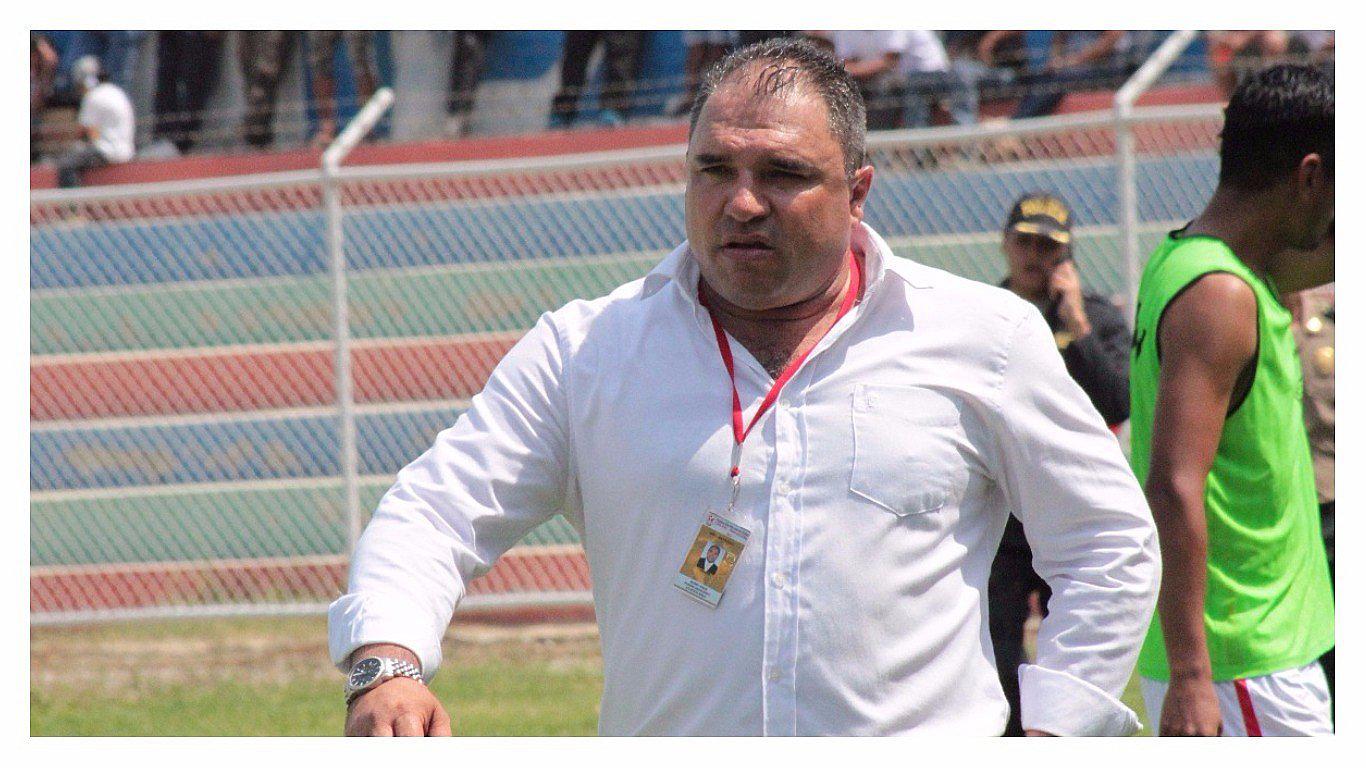 DT Mario Flores: "Todavía no hemos ganado nada, la copa se ganará con actitud"