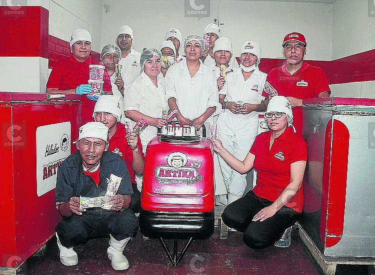 Una familia dedicada a la elaboración de helados