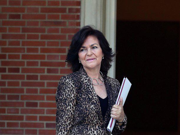 La condición de la vicepresidenta de España, Carmen Calvo, de 62 años, “evoluciona favorablemente”, según un comunicado del ejecutivo. (Foto: EFE)