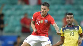 Selección peruana: Charles Aránguiz llegará tarde a Chile por perder el vuelo a Santiago