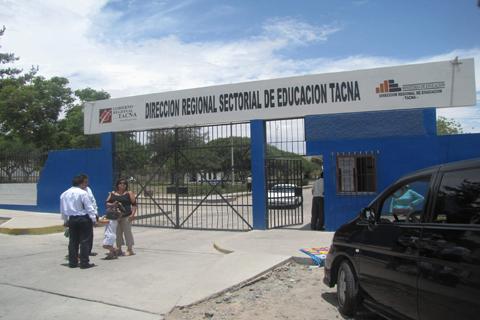 Educación adeuda S/.2,6 millones a instituciones públicas