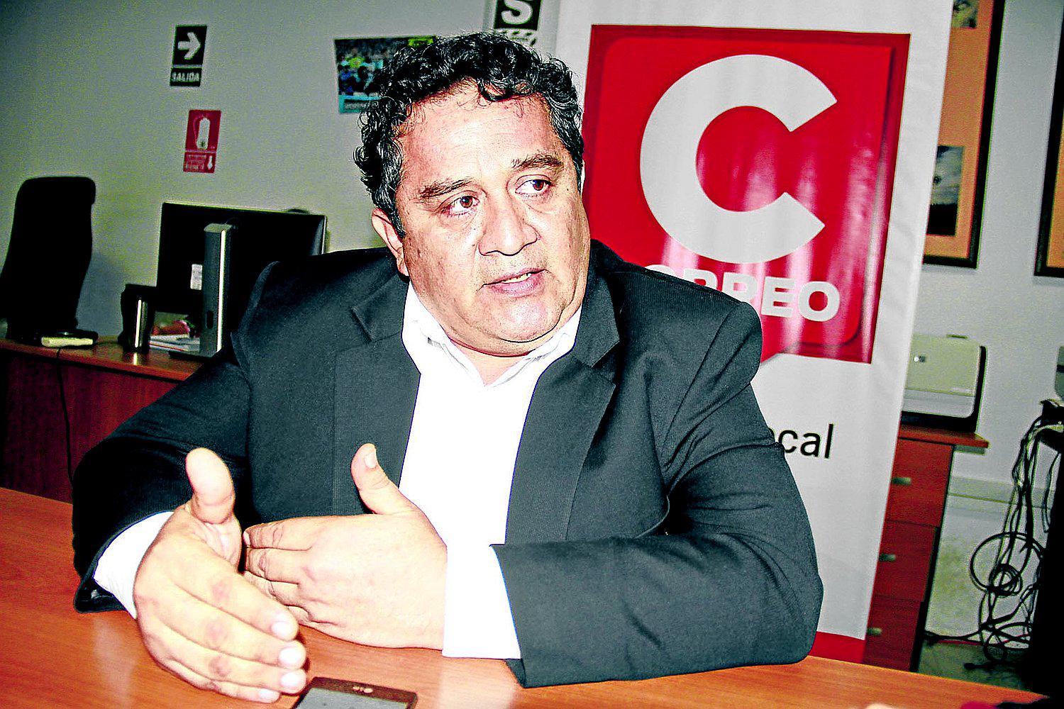 Gerente de Educación niega pagos a docentes vinculados a APP